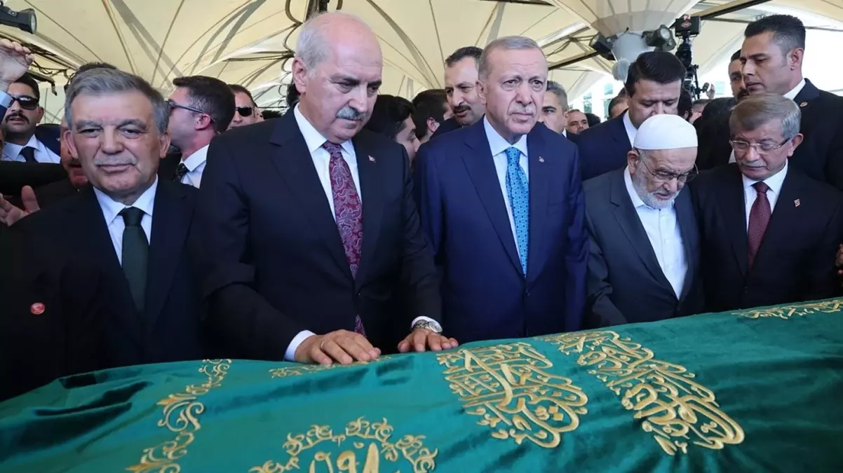 cumhurbaskani-erdogan-abdullah-gul-ve-ahmet-17906169_942_amp