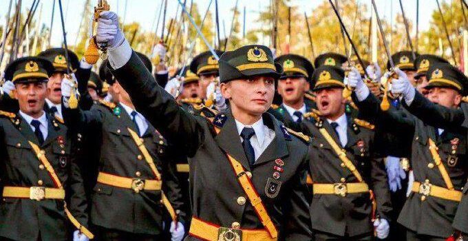 Kara Harp Okulu Mezuniyet Töreninde Yemin Eden 5 Teğmen, TSK’dan İhraç Edildi