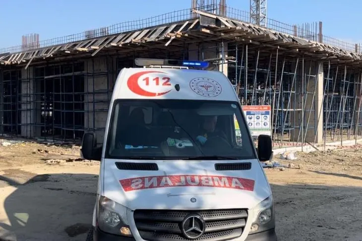 bursa-da-insaat-sahasinda-gocuk-5-isci-yaralandi-1738327015-468_large