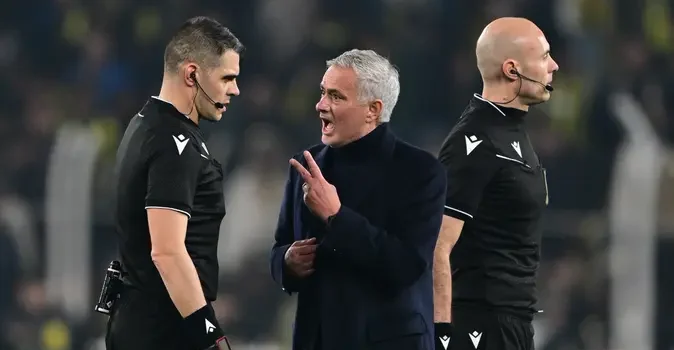 UEFA’dan Mourinho’ya ceza