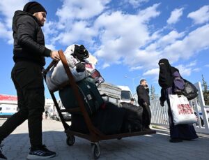 Ülkesine dönen Suriyeli sayısı 81 bin 576