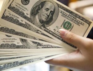 ABD doları için kritik süreç: 11 ülke kullanımını durdurdu!