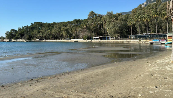İzmir’de Deniz Neden Çekildi? Tsunami mi Geliyor?