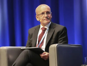 Mehmet Şimşek: Kur hedefimiz yok, program işe yaradıkça yükselişi tolere edebiliriz