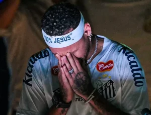 Neymar, Santos’a Geri Döndü: Duygusal Anlar Yaşadı
