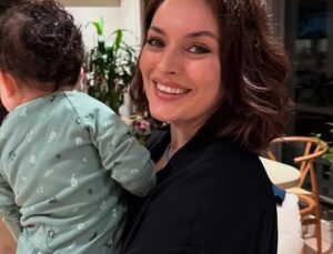 Ezgi Mola Anne Olduktan Sonra İlk Kez Kameralar Karşısında