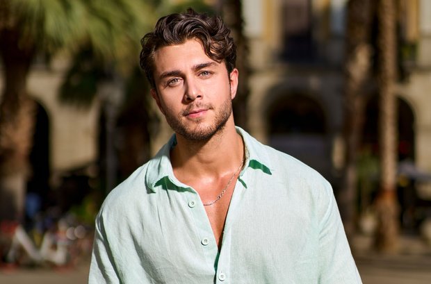 Onur Seyit Yaran Kimdir?