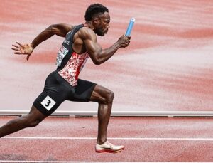 Atletizmde Bayrak Yarışı Nasıl Yapılır? Kurallar, Değişim Bölgeleri ve Stratejiler