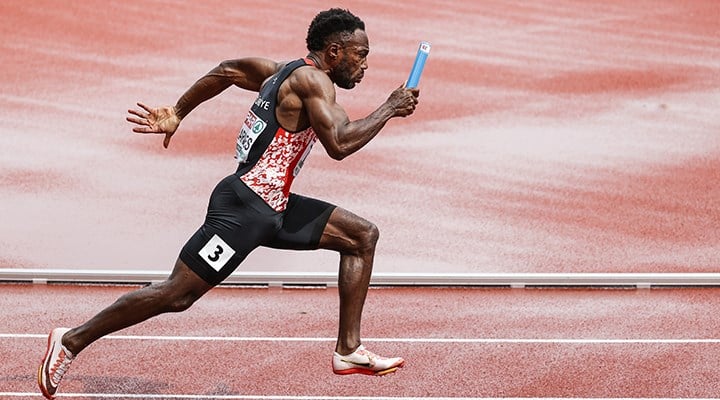 Atletizmde Bayrak Yarışı Nasıl Yapılır? Kurallar, Değişim Bölgeleri ve Stratejiler