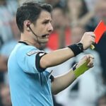 Futbolda Teknik Direktör Neden Sarı ya da Kırmızı Kart Görür
