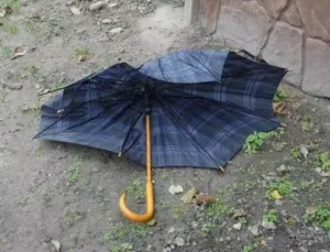 Rüyada Kırık Şemsiye Görmek Ne Anlama Gelir?