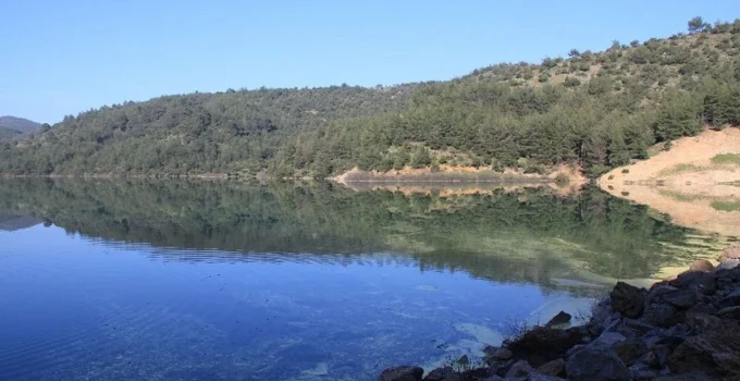 Menderes Balaban Gölü’nde Su Kaybı Alarm Veriyor