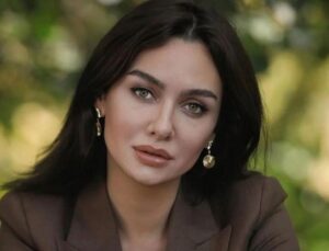 Birce Akalay Kimdir?