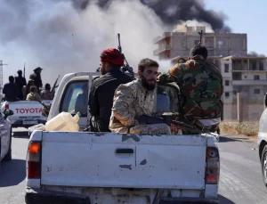 Süveyda’da Gerginlik Tırmanıyor. Dürzi ve Bedevi Gruplar Arasında Silahlı Çatışmalar Yeniden Başladı