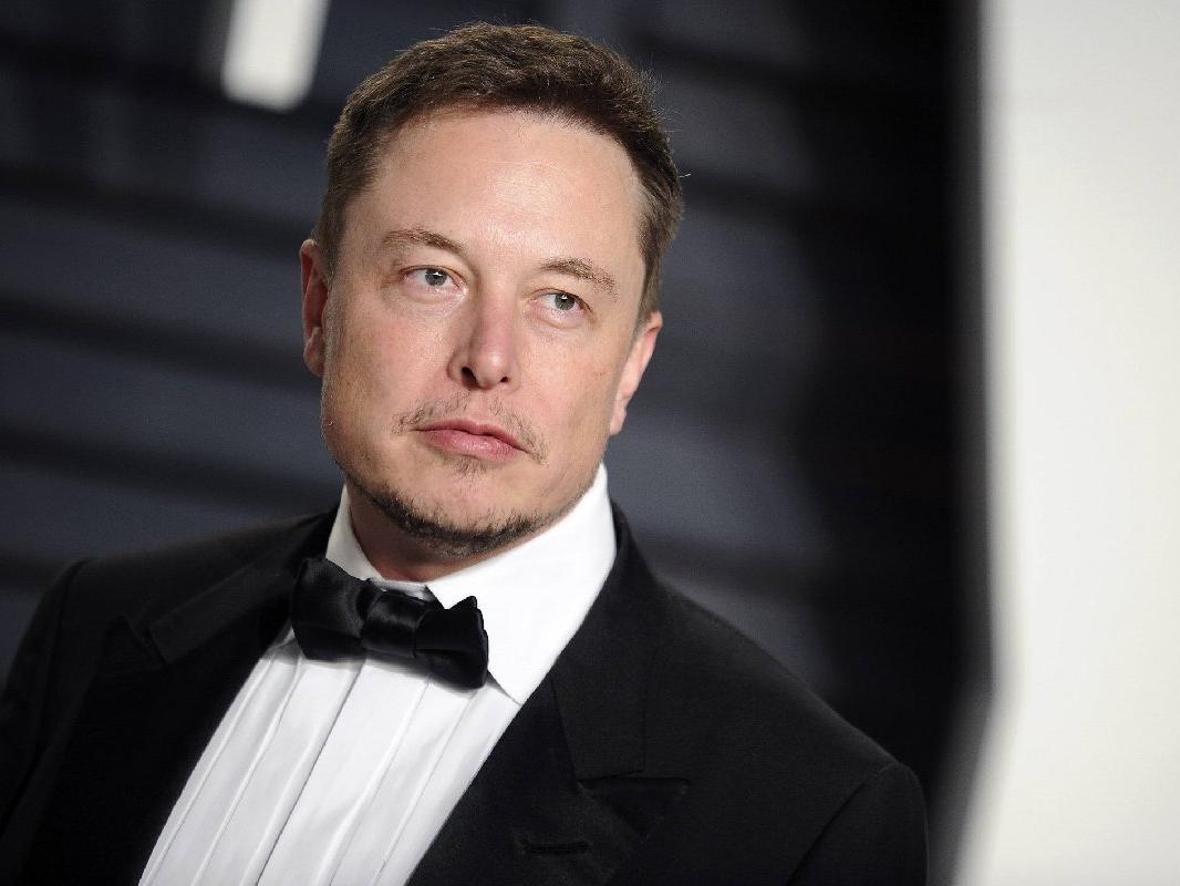 elon-musk-depo_4_3_1588676272
