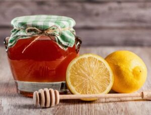 Boğaz Ağrısına Ne İyi Gelir? En Etkili Doğal ve Evde Uygulanabilir Yöntemler