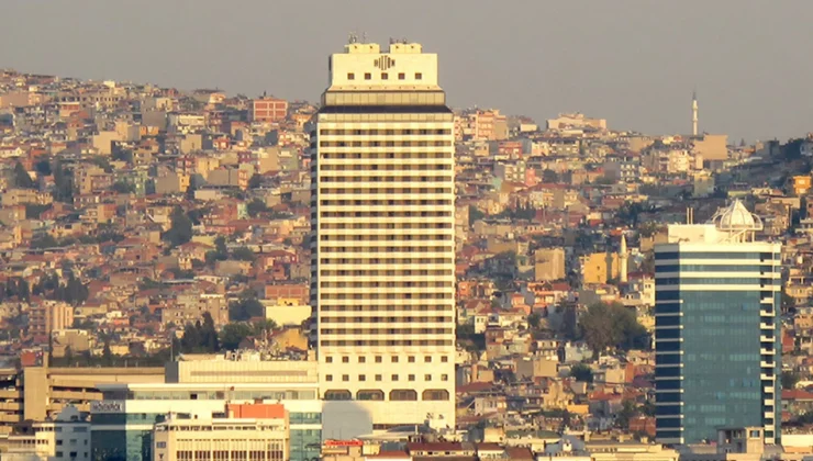İzmir Büyükşehir Belediyesi, Hilton Oteli’ndeki %23,5 Hissesini Satışa Çıkarıyor