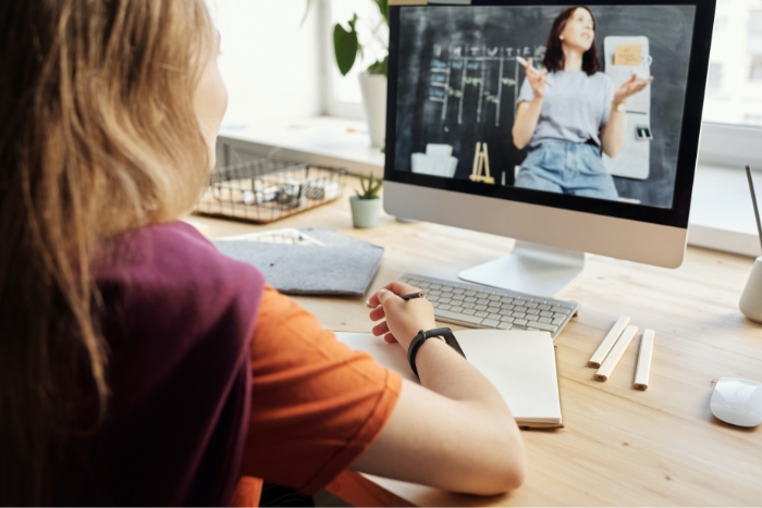 2025’te Türkiye’de Online Eğitimin Yükselişi: Kalıcı mı, Geçici mi?