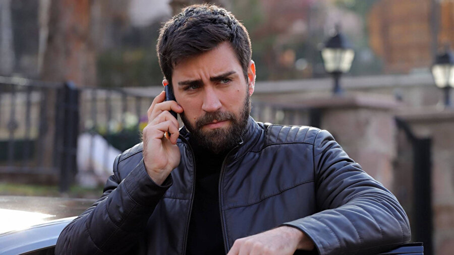 Çağlar Ertuğrul Kimdir?